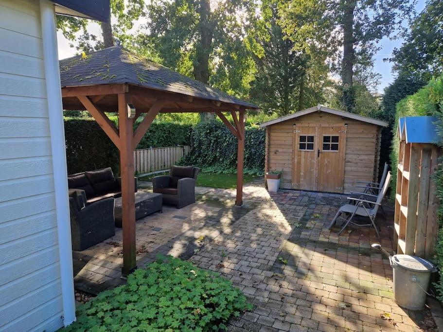 Chalet Voorzien Van Alle Gemakken In Een Bosrijke Omgeving Voorthuizen Exteriör bild