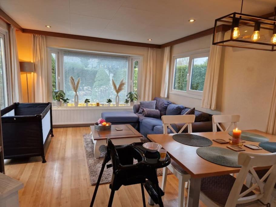 Chalet Voorzien Van Alle Gemakken In Een Bosrijke Omgeving Voorthuizen Exteriör bild